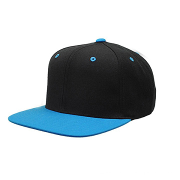 Chapéus pretos e alaranjados do Snapback da velha